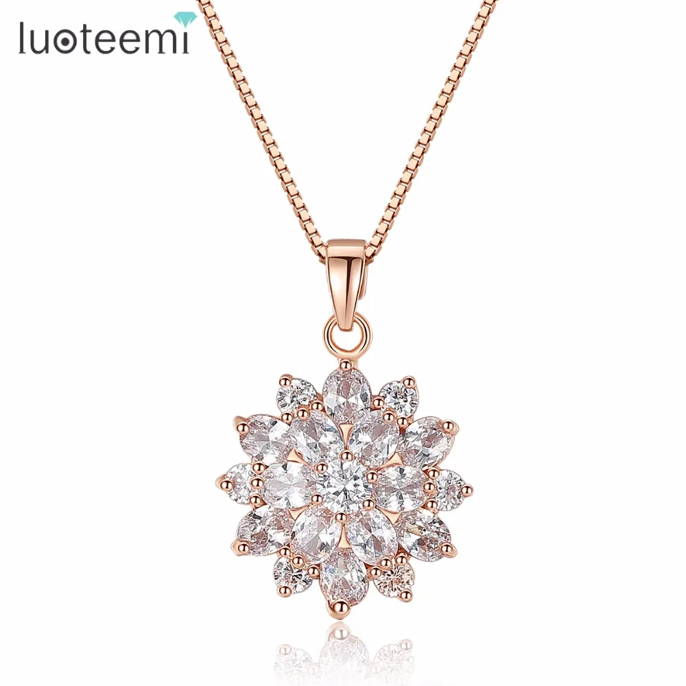 Rose gold costume necklace Clearance