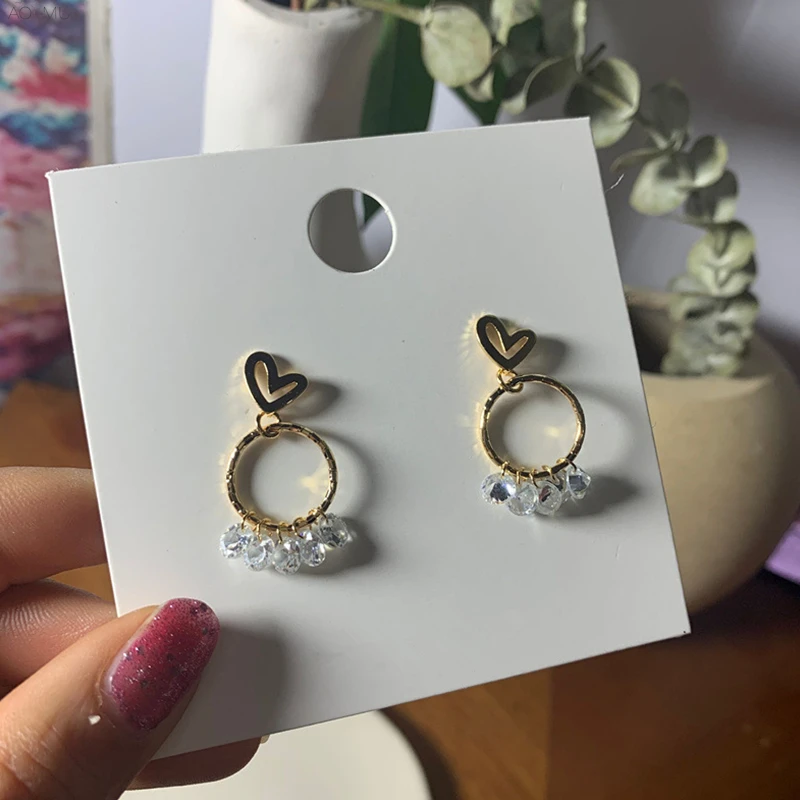 

AOMU 2019 New Fashion Design Geometric Love Heart Round Gold Metal Crystal Rhinestone Stud Earrings for Women Party Jewelry