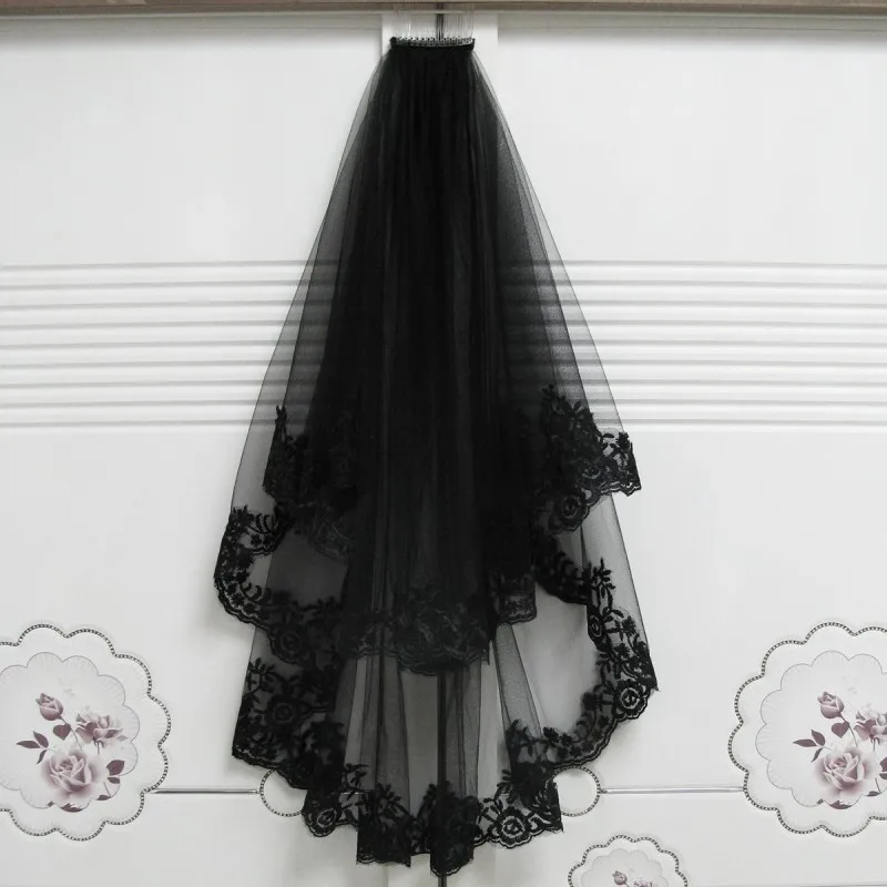 

Fashion Black Wedding Veil Two Layer 75 CM Elbow Length With Comb Short Lace Tulle Bridal Party Gifts Wedding Accessories 2018