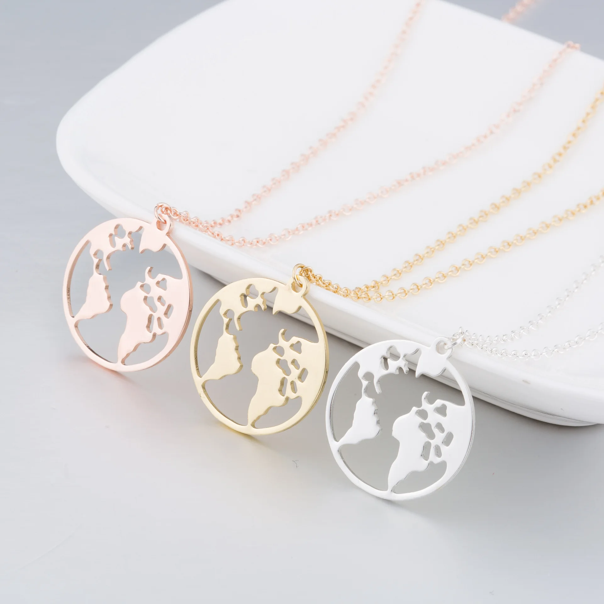 

2018 Jewelry Necklace Best-selling Global Map Necklace Cross-border New Accessories Necklace Women Tourist Map Customization