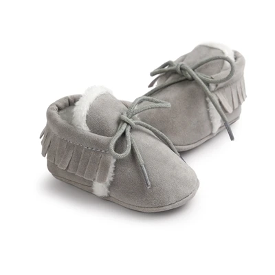 Для маленьких мальчиков и девочек; Мягкие Мокасины обувь Bebe бахрома на мягкой подошве нескользящая обувь для колыбельки ПУ кожа, замша, Одежда для новорожденных - Цвет: Plus velvet