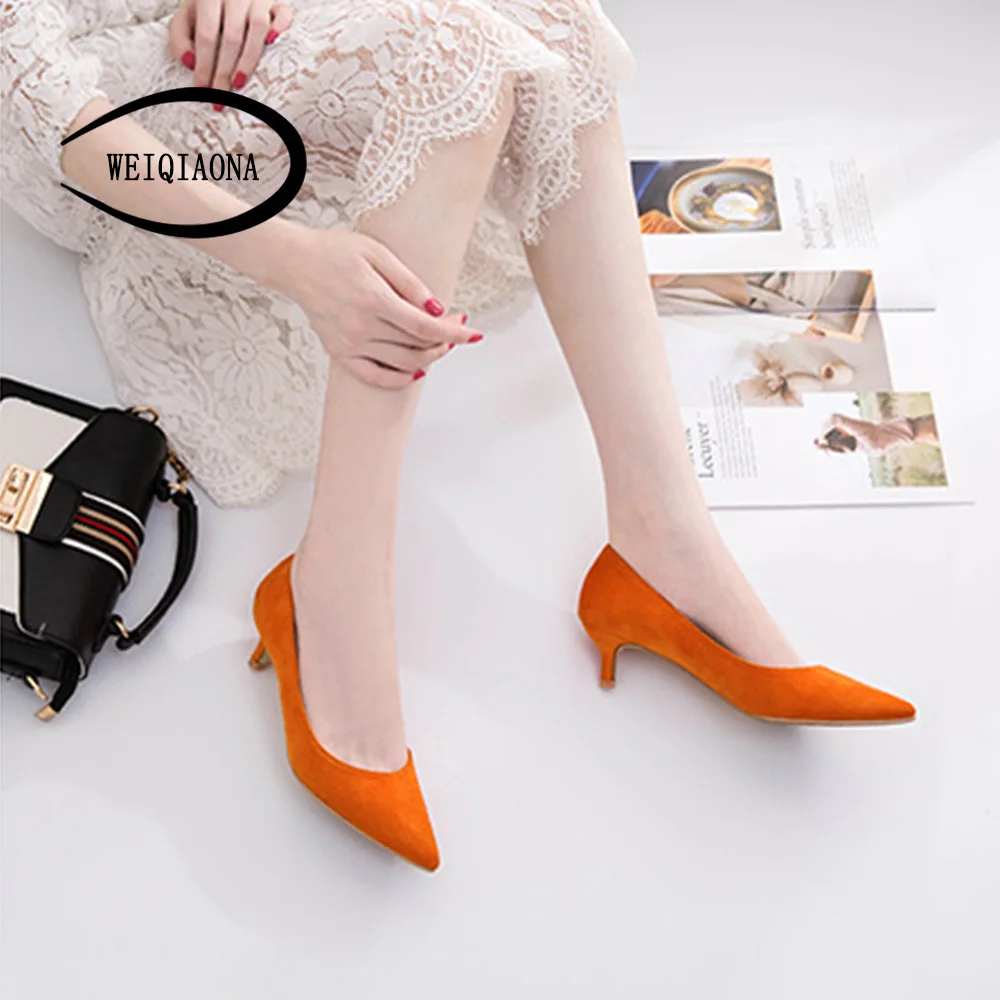WEIQIAONA/; женская обувь из флока; элегантная женская обувь на низком каблуке с острым носком; свадебные туфли; удобные туфли-лодочки; большие размеры 33-41