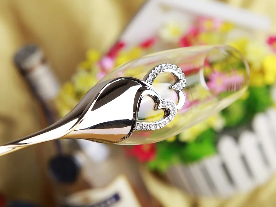 Новые модные, в форме сердца Свадебные торжественные бокалы для вина Кристалл 200 мл шампанское флейты металлический стенд Кубок подарки влюбленным чашка для питья
