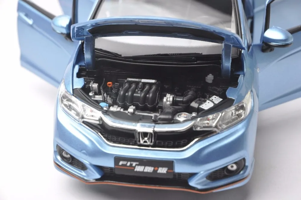 1:18 литая под давлением модель для Honda Fit Sport Jazz GK5 синий хэтчбек Игрушечная машина из сплава миниатюрная коллекция подарки