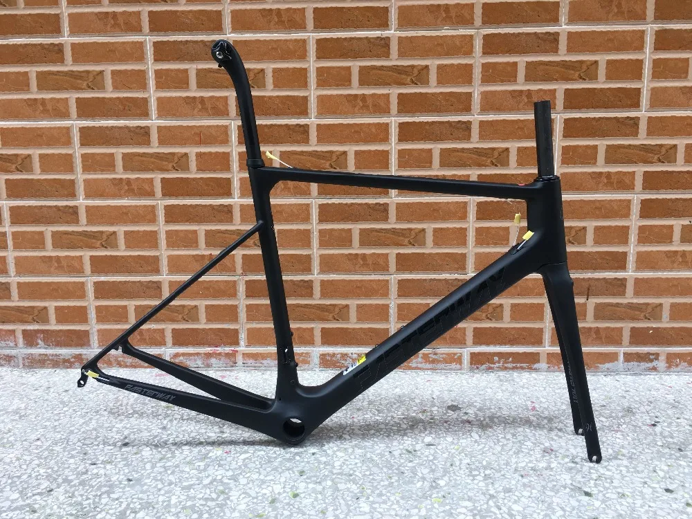 Excellent 2018 taiwan brand FASTERWAY classic sliver grey with black super light carbon bike frame:frameset+seatpost+fork+clamp+headset 26