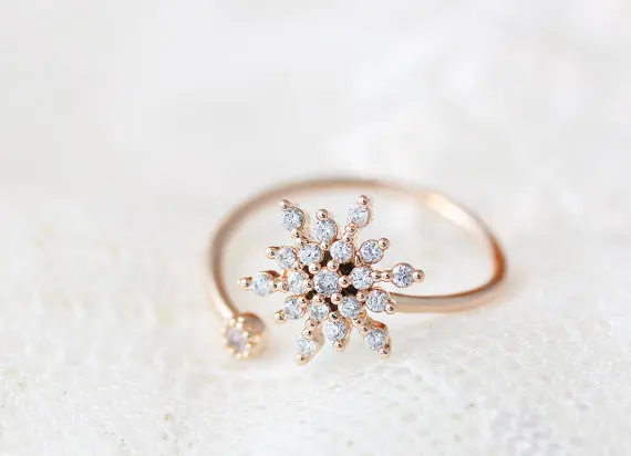 Кольцо с кристаллами "Снежинка" - Цвет основного камня: Gold