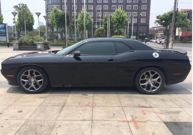 Для Dodge Challenger спойлер стиль высокое качество абс материал заднее крыло праймер цвет задний спойлер 2009