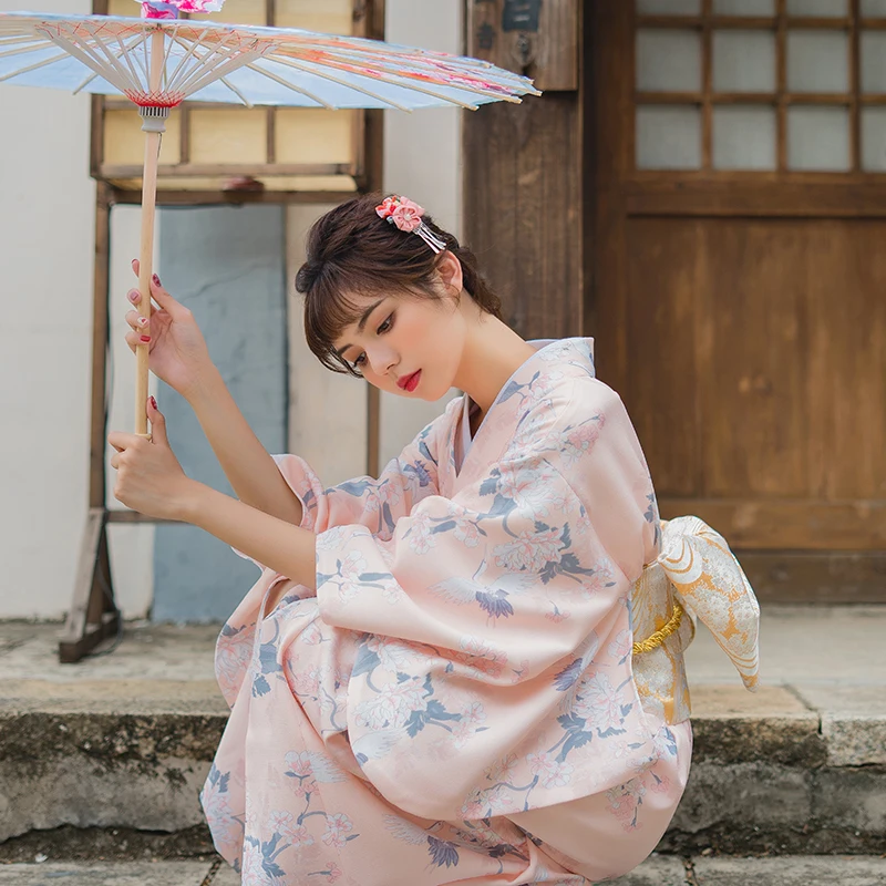 

Women's Japan Kimono Pink Color Beautiful Flower Prints Japan Traidtional Yukata Cosplay Clothing Stage Performing Wear