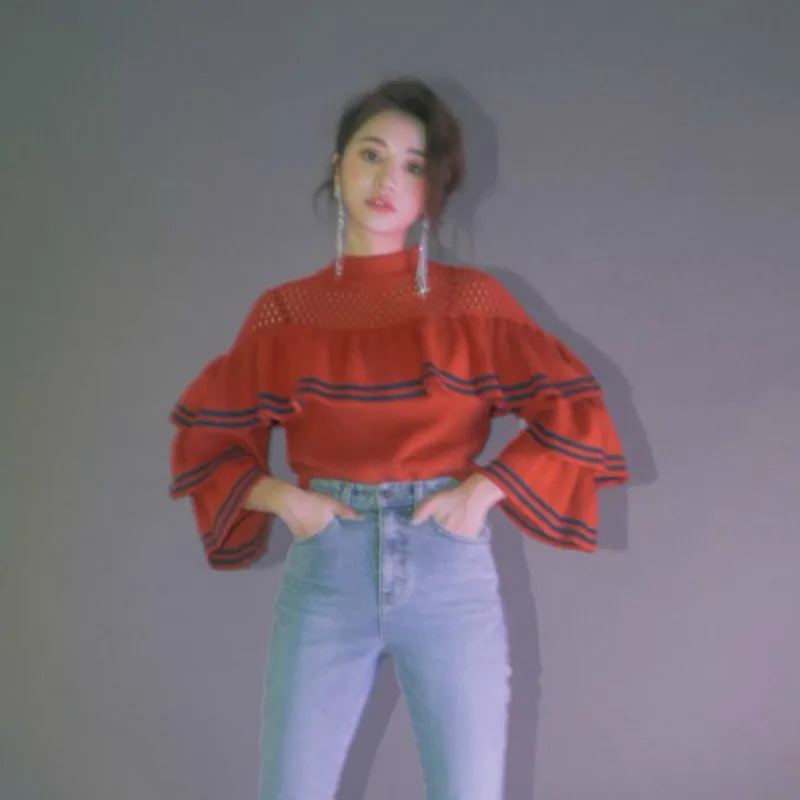 

Runway Autumn Winter Flare Sleeve elegant Knitted Sweater Jumper 2019 Fashion Hollow Out Cake Ruffles Knitting Casual Pullover