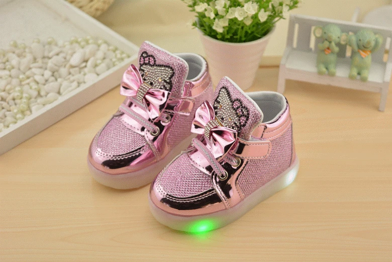 Hello Kitty Rhinestone Led Light Shoes Children Baby Girls fashion PU shoes Slip-on casual shoes for Christmas
