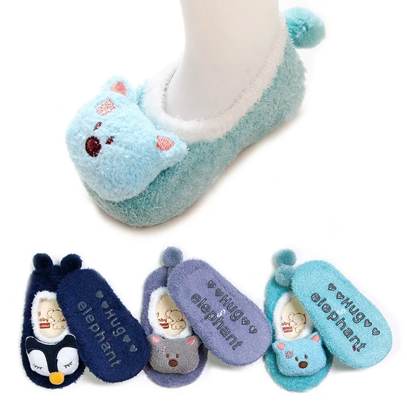 Зимние носки для малышей; мягкие теплые домашние носки из кораллового флиса; Нескользящие тапочки с рисунками животных для новорожденных мальчиков и девочек