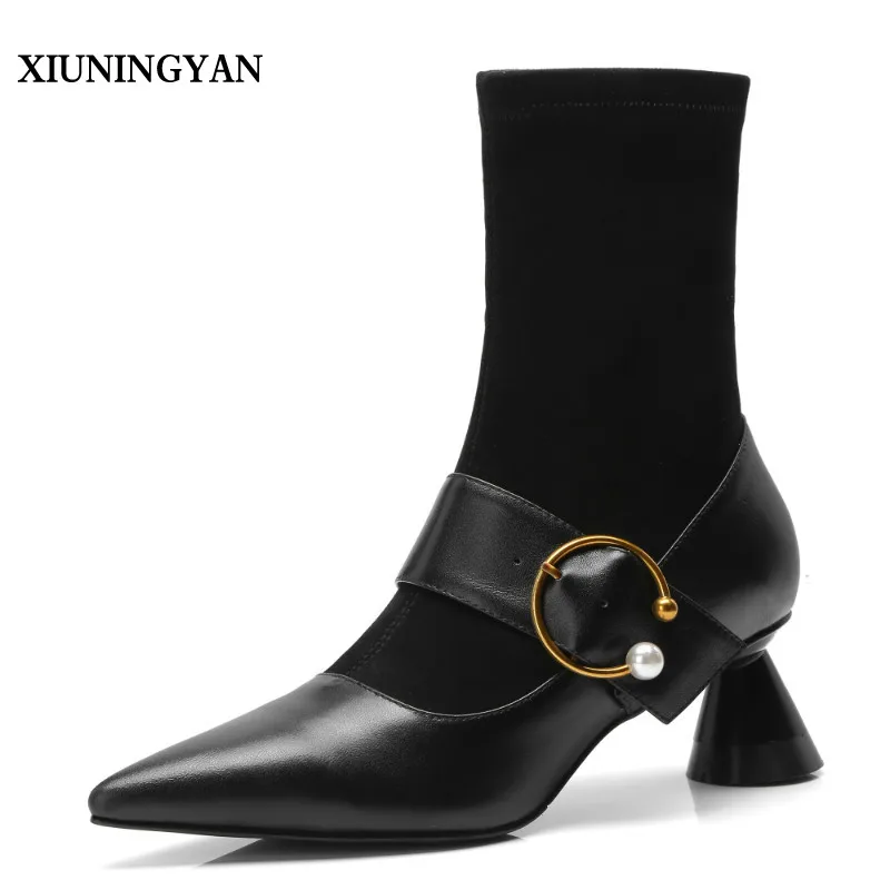 

XIUNINGYAN Women Boots 2018 Fashion Pearl Elastic Sock Boots High Heels Stretch Autumn Sexy Booties Pointed Toe Women Pump Boats