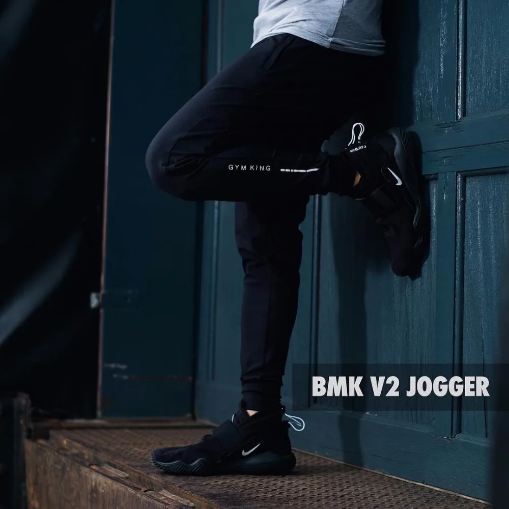 men's sweatpants with side zipper pockets