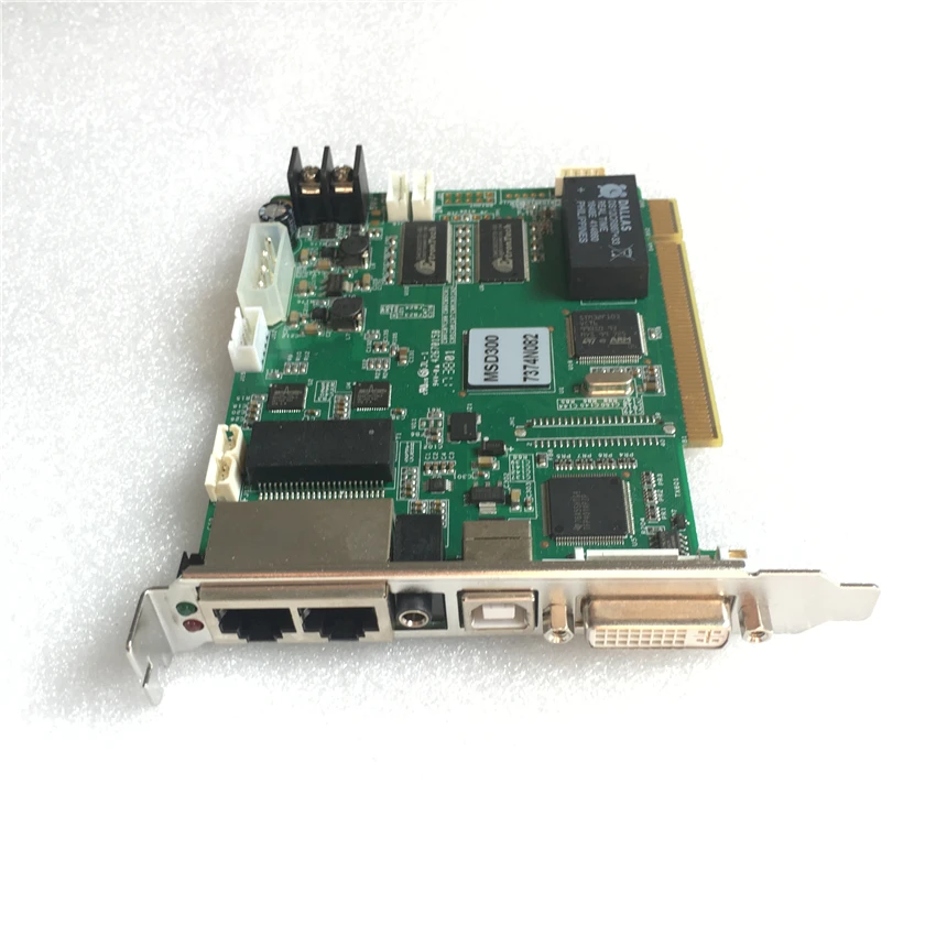 Nova msd300 синхронный контроллер отправки карты для использования в помещении или на открытом воздухе Высокое разрешение точечно-матричный светодиодный дисплей панель сенсорного экрана