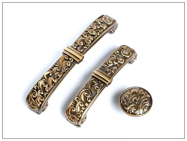 Decorative Antique Kitchen Cabinet Drawer Baroque Handle (C.C.:128mm,Length:142mm) Decorative Antique Kitchen Cabinet Drawer Baroque Handle (C.C.:128mm,Length:142mm)