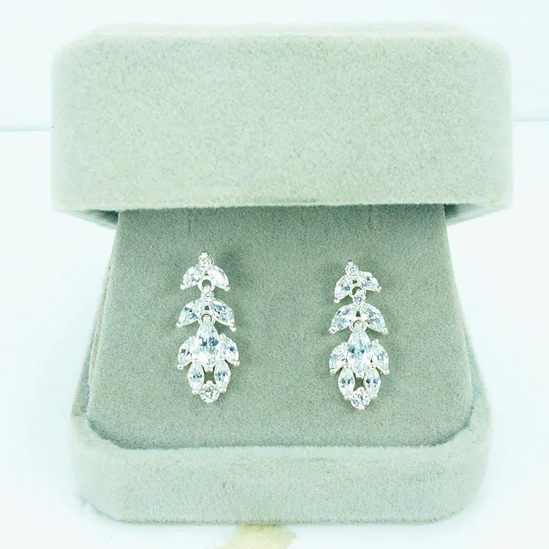 

SexeMara Zircon Leaf Copper Long Earrings For Women Round Rhinestone Gold Earring Simple Cross Silver Dangle Earrings Oorbellen