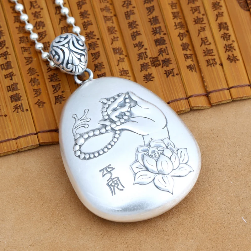 

Nepal Handmade 925 Silver OM Gau Box Pendant Tibetan Klachakra Symbol Gau Pendant Buddhist OM Prayer Box Pendant