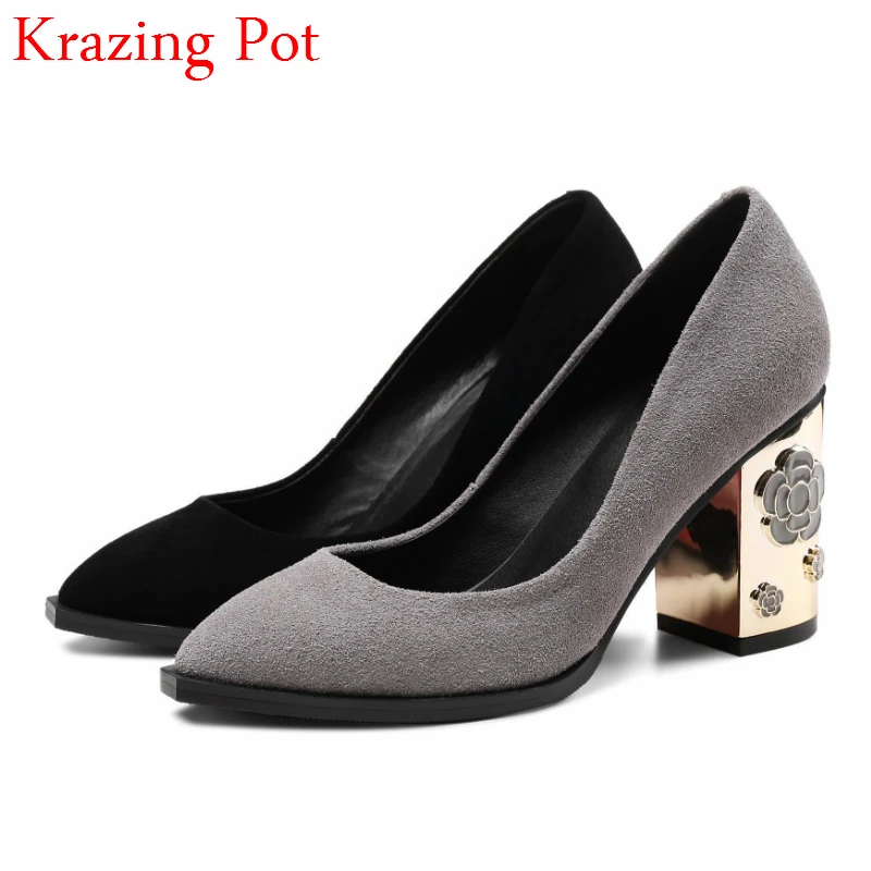 

2018 Fashion Brand Shoes Sheep Suede Shallow Slip on Metal Flowers Wedding Shoes Elegant Large Size High Heels Women Pumps L43