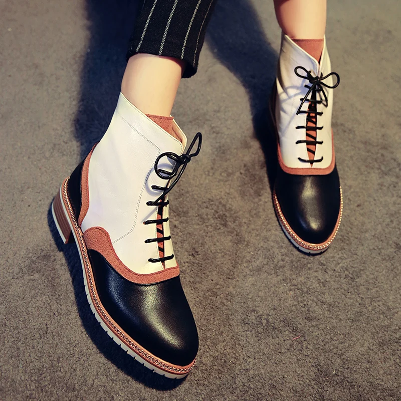 Prova Perfetto/модные сапоги выше колена; женские Ботинки martin на низком каблуке с металлической цепочкой и перекрестной шнуровкой; замшевые высокие сапоги в стиле пэчворк