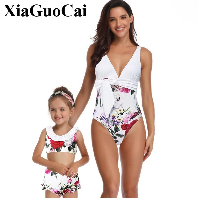 

Mother and Daughter Swimsuit One Piece Matching Family Outfits Leaves Print Kids Swimwear Girls Swimming Toddler Bathing Suit