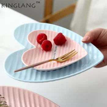 

Heart shaped plate pink ceramic disc romantic lover cake dish dessert dish personality fruit plate household