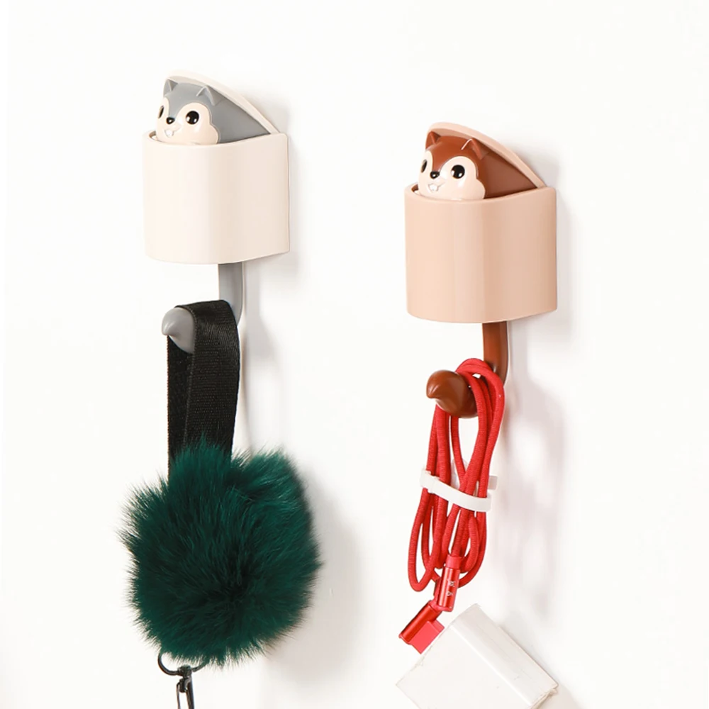 

Creative Cute Squirrel Outstretched Coat Wall Hook Key Holder Paste Adhesive Tape Home Kitchen Bathroom Coat Hanger Decoration