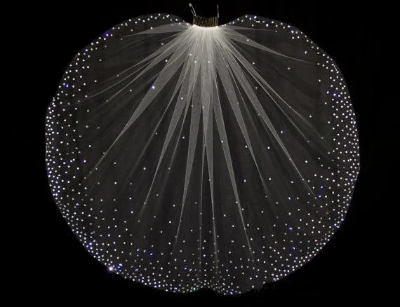 Dazzling Rhinestones One Layer Elbow Length Bridal Veils Tulle With Comb Wedding Accessories 47_conew1