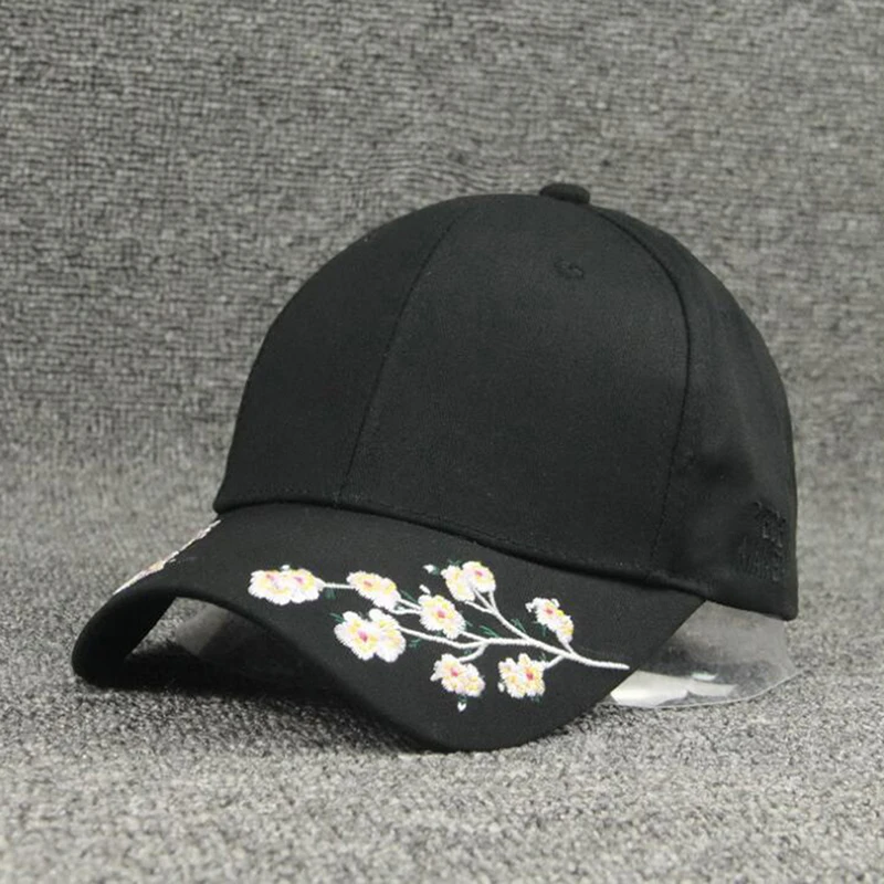 

2018 Women Summer Hats Symmetrical Flower Embroidery Built-in Insulation Knitted Hats Femme Baseball Cap Adjustable
