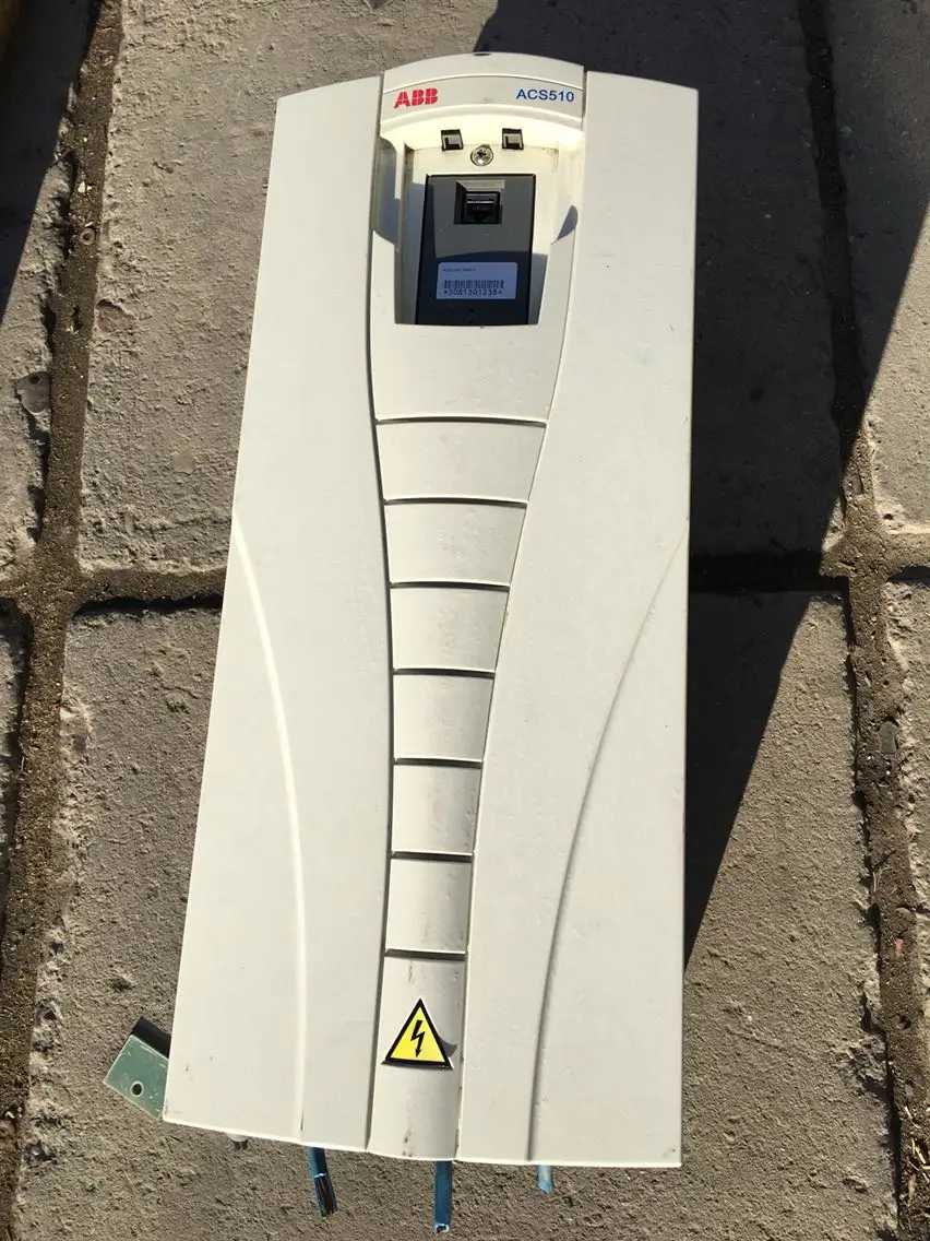 

ACS550-01-059A-4 used in good condition can normal working