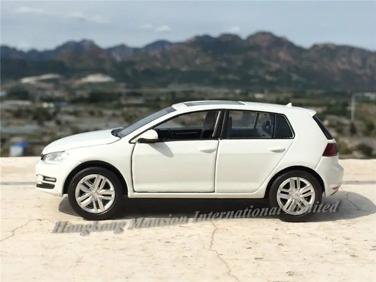 132 China FAW Original Factory Car Model For TheVolks wagen New GOLF (4)