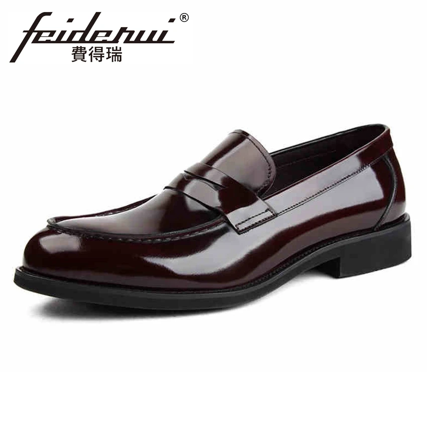 Fashion Round Toe Slip on Men's Comfortable Loafers Formal Patent Leather Handmade Man Height Increasing Casual Shoes YMX394
