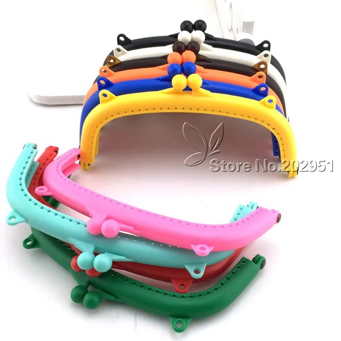 10 шт. 15 см конфетных цветов пластиковая оправа для кошелька с отверстием сумки