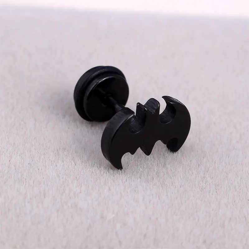 Серьги гвоздики из титановой стали с изображением Бэтмена|batman earrings|barbell stud