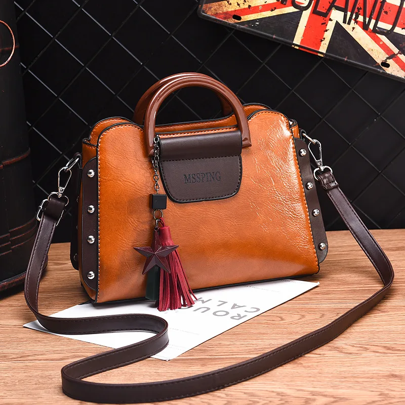 ETONTECK 2018 New Fashion Luxury Women PU Leather Handbags Vintage Rivet Tassel Messenger Bag for F
