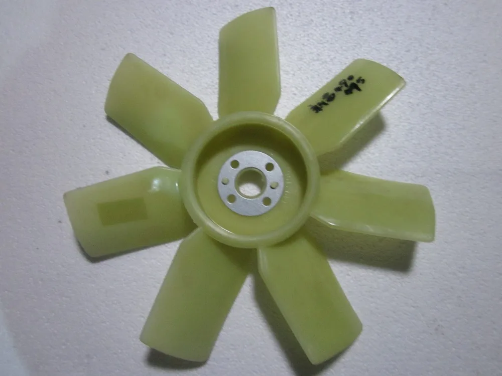 

XINCHANG XINCHAI 490BT 495T, the cooling fan for tractor radiator