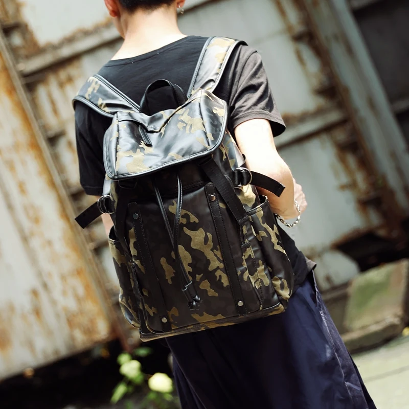 

Tidog The large capacity men leisure fashion backpack