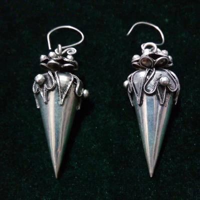 

hot sell new - Wholesale >Charming pure handicraftsl (snake shape) Jewelry Miao Silver dragon Hollow carving Earrings a pair