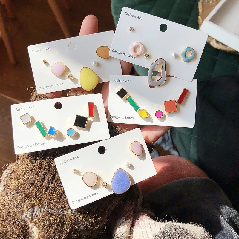 

JCYMONG Trendy Irregular Candy Color Geometric Korean Earring Fashion Cute Crystal Simulated Pearl Small Stud Earrings For Women