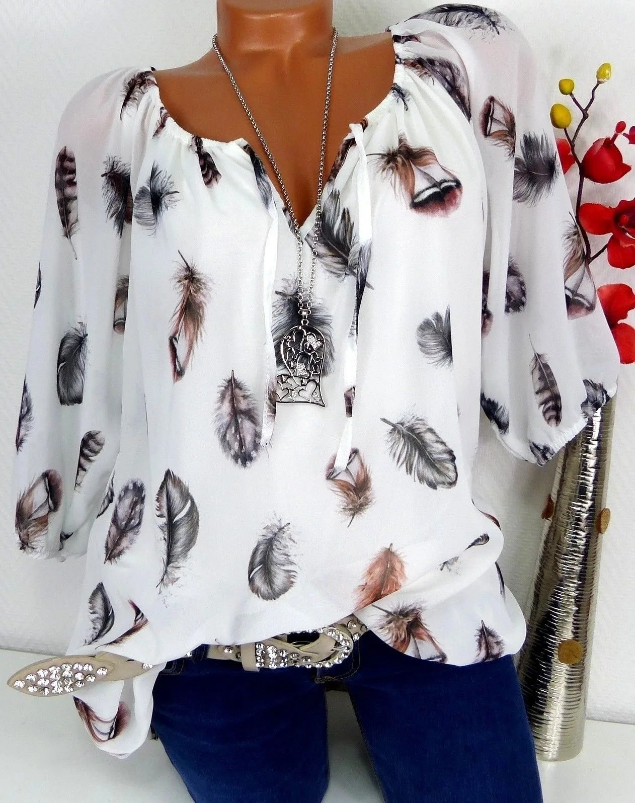 Женские блузки больших размеров 5XL, летние топы, новинка, блузка для отдыха, белая, свободная, с принтом из перьев, v-образный вырез, короткий рукав, рубашки, блузы