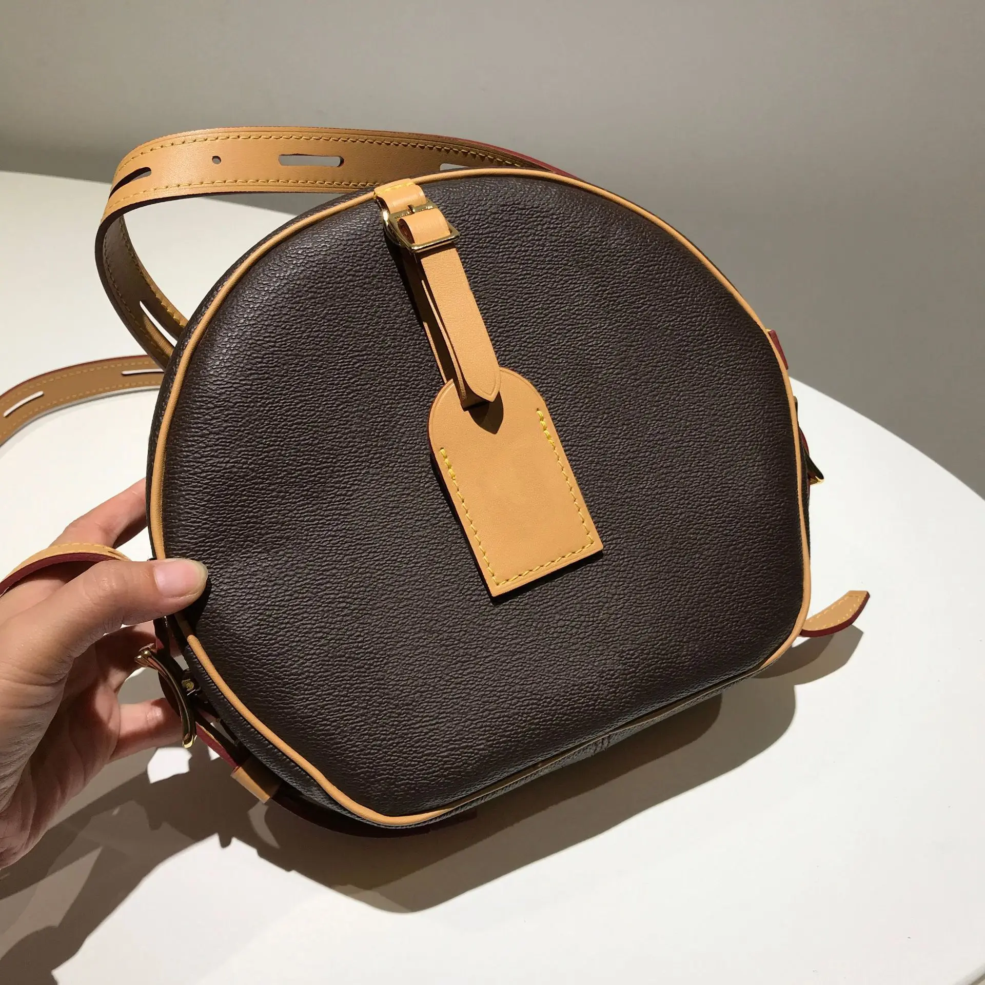 

Famous Brand Boite Chapeau Designer Bag Women Fashion Monogram Soft Smal Bag Top Quality Shoulder Crossbody Bags For Women 2019