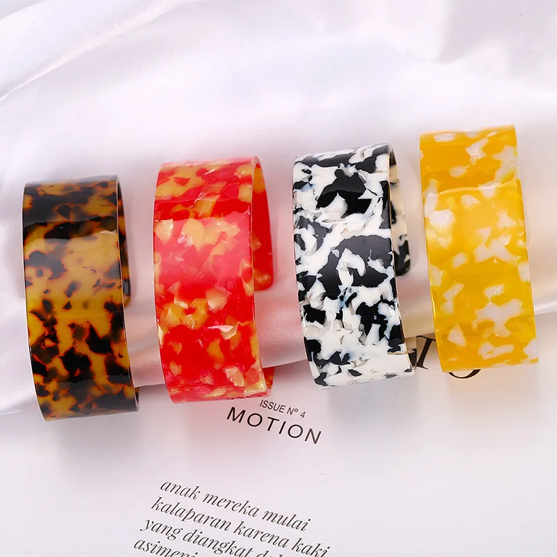 

Hot Fashion Tortoiseshell Pattern Acrylic Bangle Bracelet Leopard Resin Bracelet For Women Jewelry Accessory Wholesale