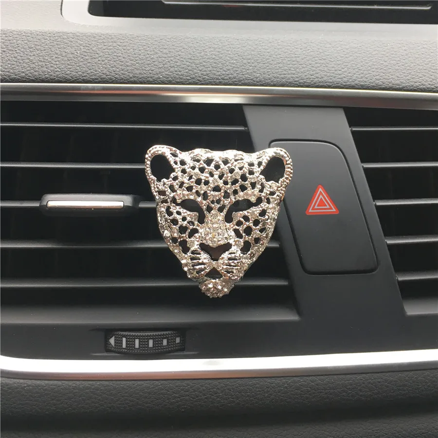 

Fashion Leopard Head Outlet Vent Perfume Clip to Remove Odor Car Interior Car Perfume Air Freshener In the Car For ford lada bmw