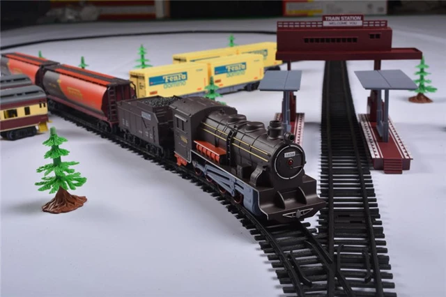 Trem Trenzinho Locomotiva De Brinquedo Com Pista Presente