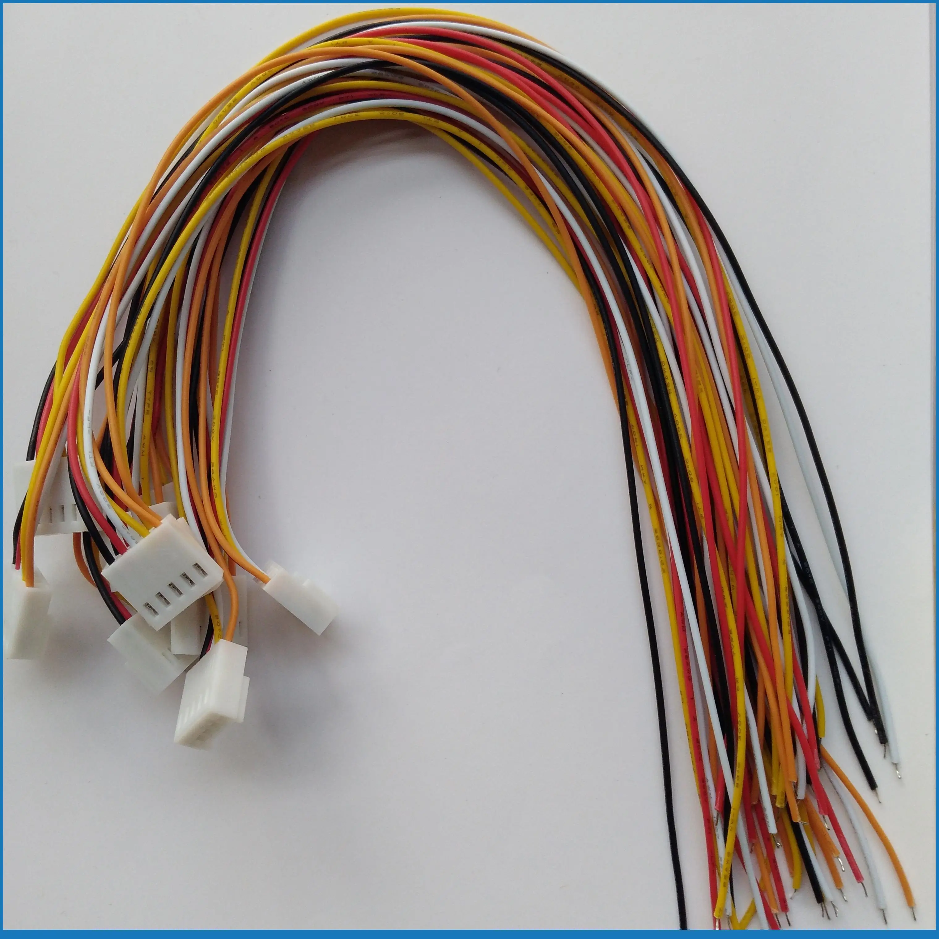 200 шт. 2510 2 54 мм Шаг 5-контактный Гнездовой разъем с 26AWG 300 Приводной кабель |