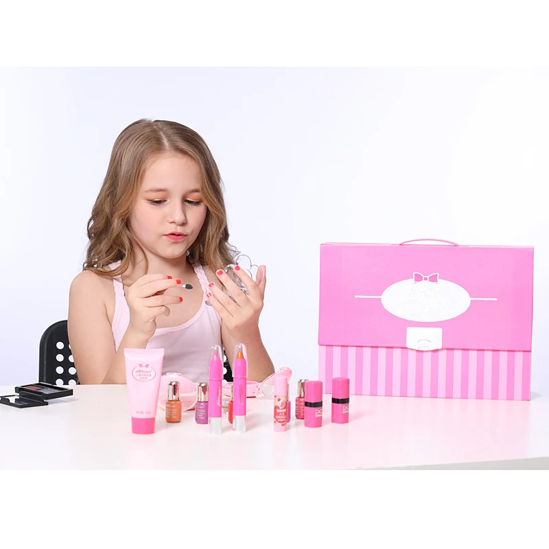 

Safe Non-toxic Children's Cosmetics Toy Girl Show Play House Make-up Set to Give Girls the Best Gift