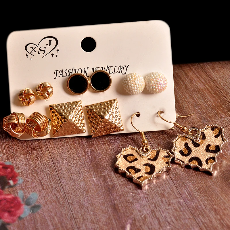 

New Fashion Women Jewelry Wholesale Girls Party Pearl Stud Earrings Black Heart Shape Mix and Match Pretty 6 Pairs / Set Earring