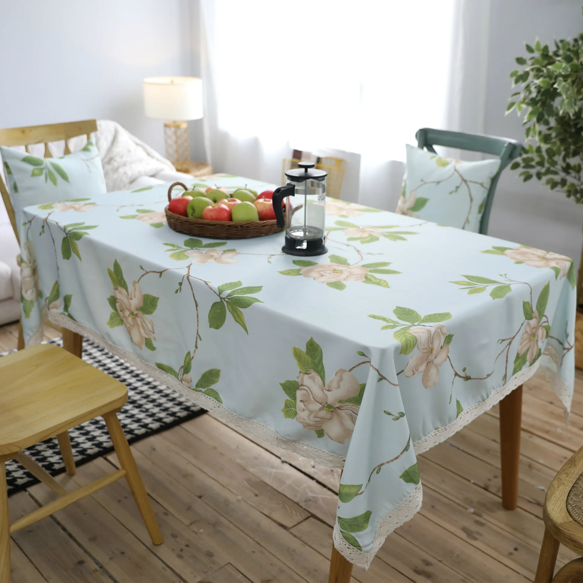 HELLOYOUNG Floral Pattern Decorative Lace Table Cloth Polyester