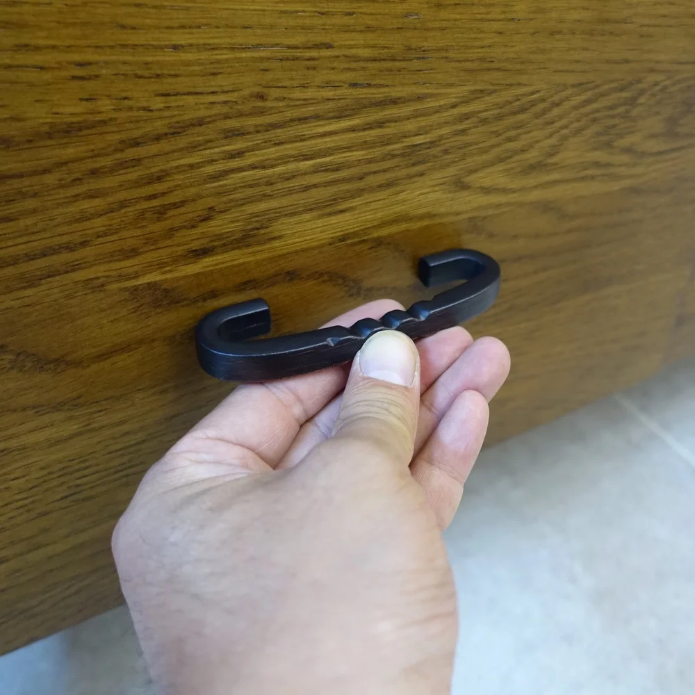 Vintage Bronze Cabinet Pulls Cupboard Drawer Wardrobe Door Antique Pull Handles Knob Furniture Kitchen Hardware Knob Zinc Alloy Vintage Bronze Cabinet Pulls Cupboard Drawer Wardrobe Door Antique Pull Handles Knob Furniture Kitchen Hardware Knob Zinc Alloy