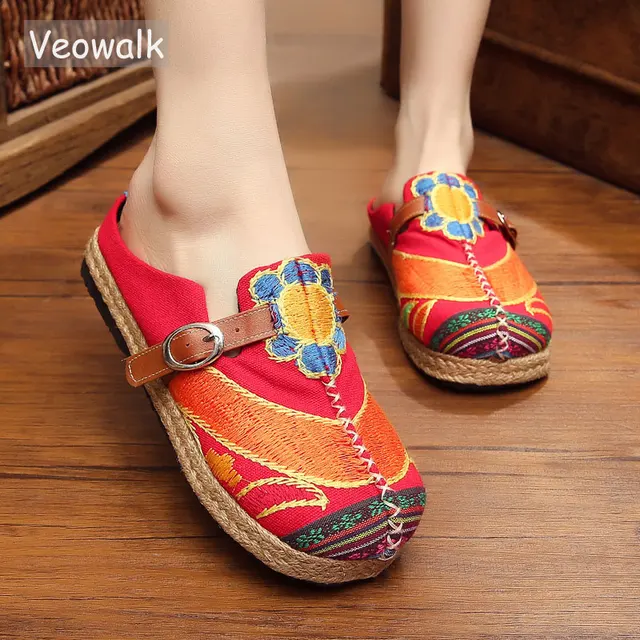 Veowalk Colorful Rainbow Women Casual Linen Knitted Handmade Mules Slippers Retro Summer Ladies Casual Canvas Comfort Shoes