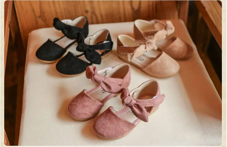 Детская обувь для девочек; модные сандалии; Весенняя детская обувь с круглым носком; обувь принцессы с мягкой подошвой; детская обувь в горошек с бантом